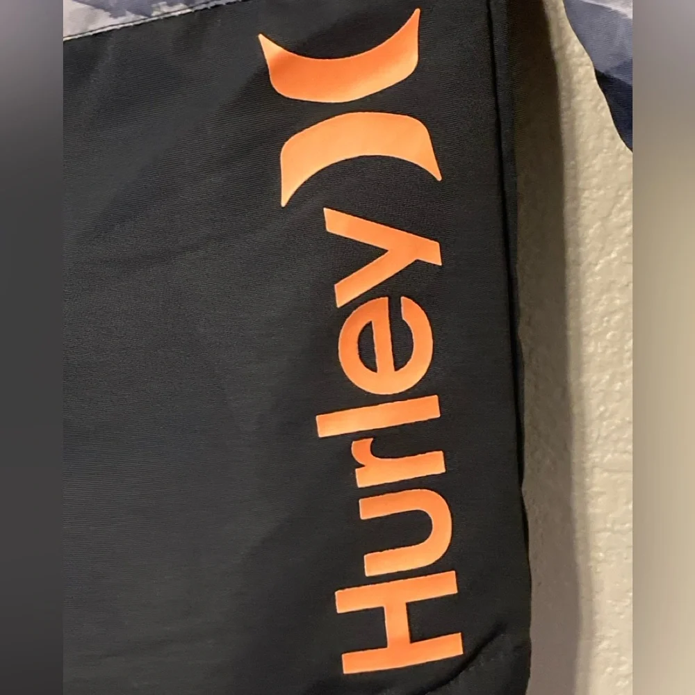 Hurley Kids' Black and Orange Mountain Jacket (size 5/6)